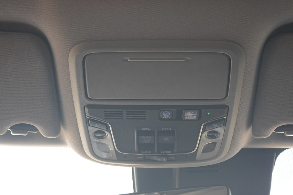 Thumbnail: 2019 Honda Pilot - 26