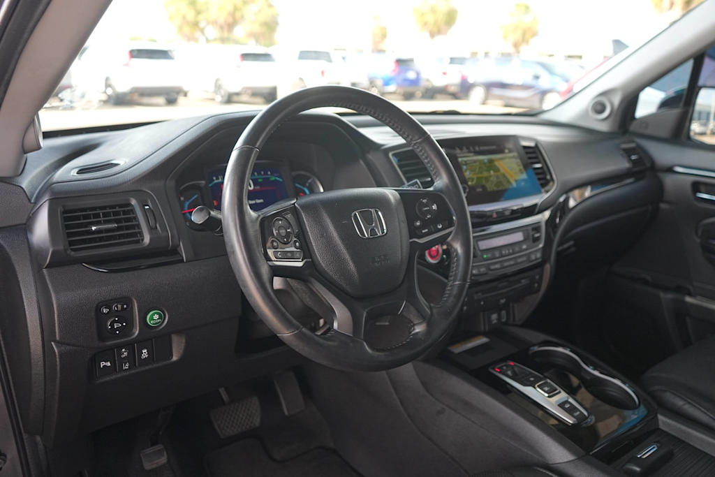 Thumbnail: 2019 Honda Pilot - 2