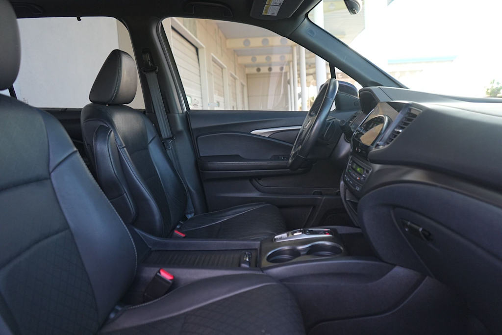 Thumbnail: 2020 Honda Passport - 12