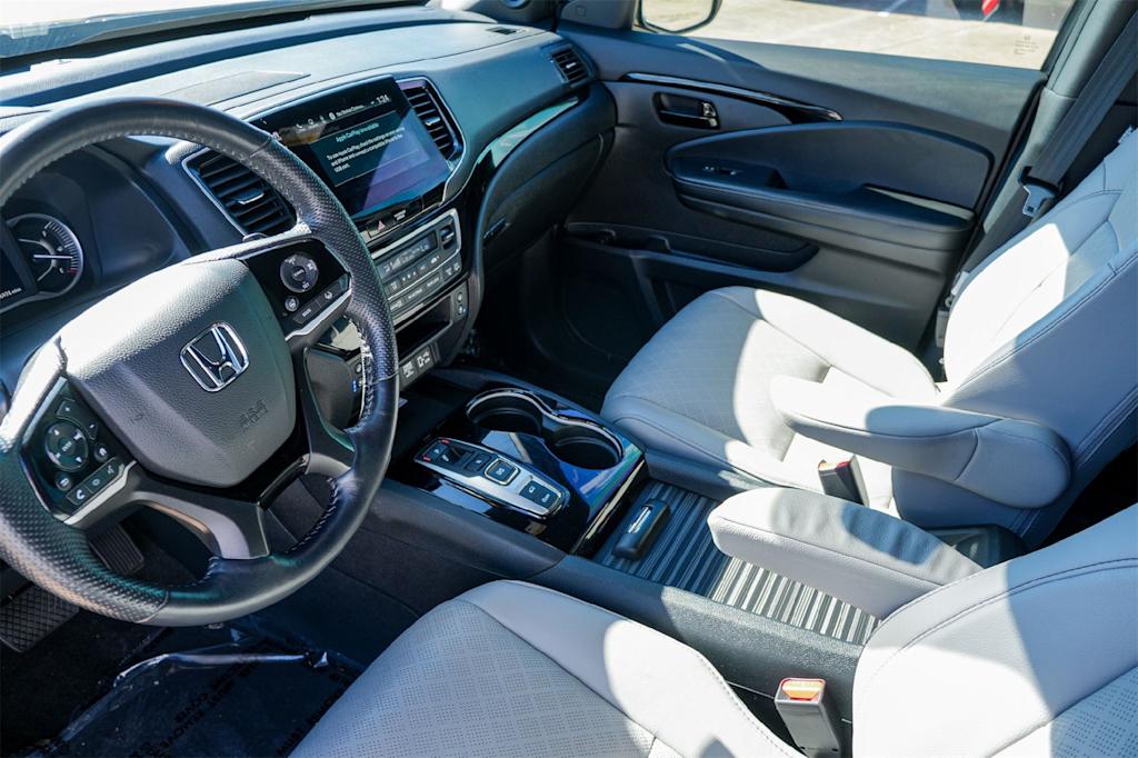 Thumbnail: 2023 Honda Passport - 2