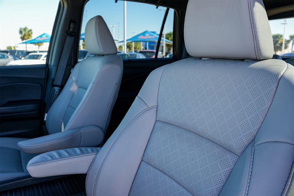 Thumbnail: 2023 Honda Passport - 11