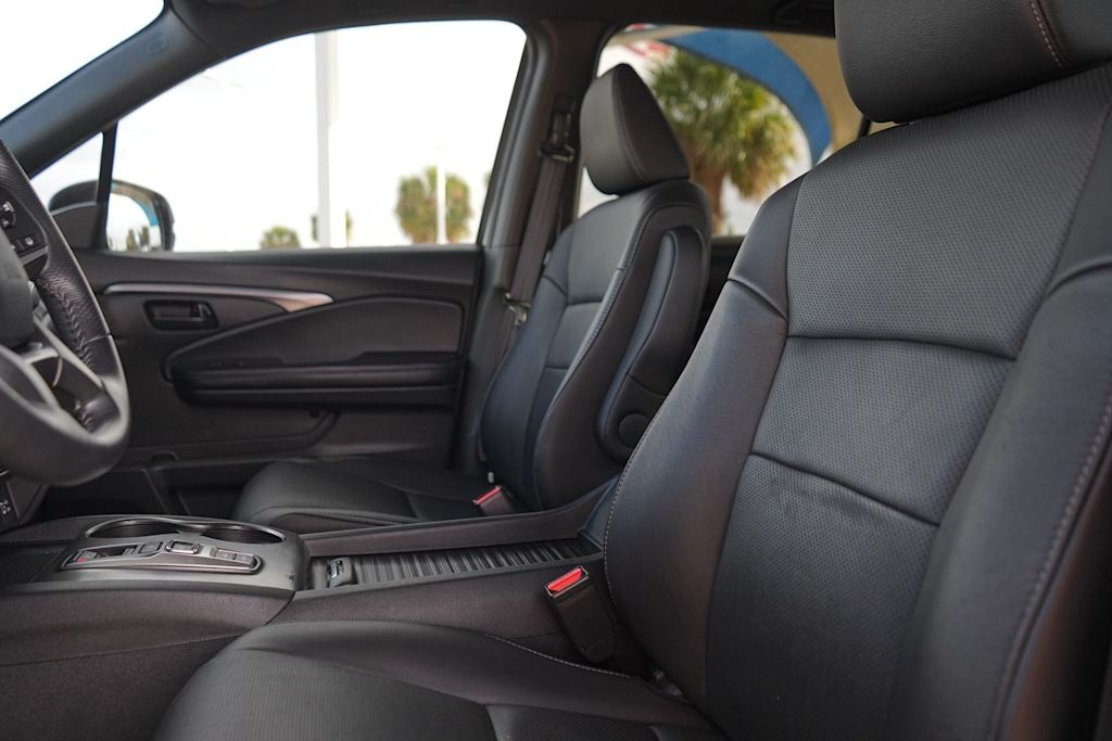 Thumbnail: 2023 Honda Passport - 11