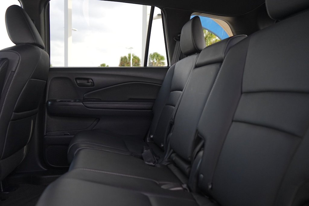 Thumbnail: 2023 Honda Passport - 22