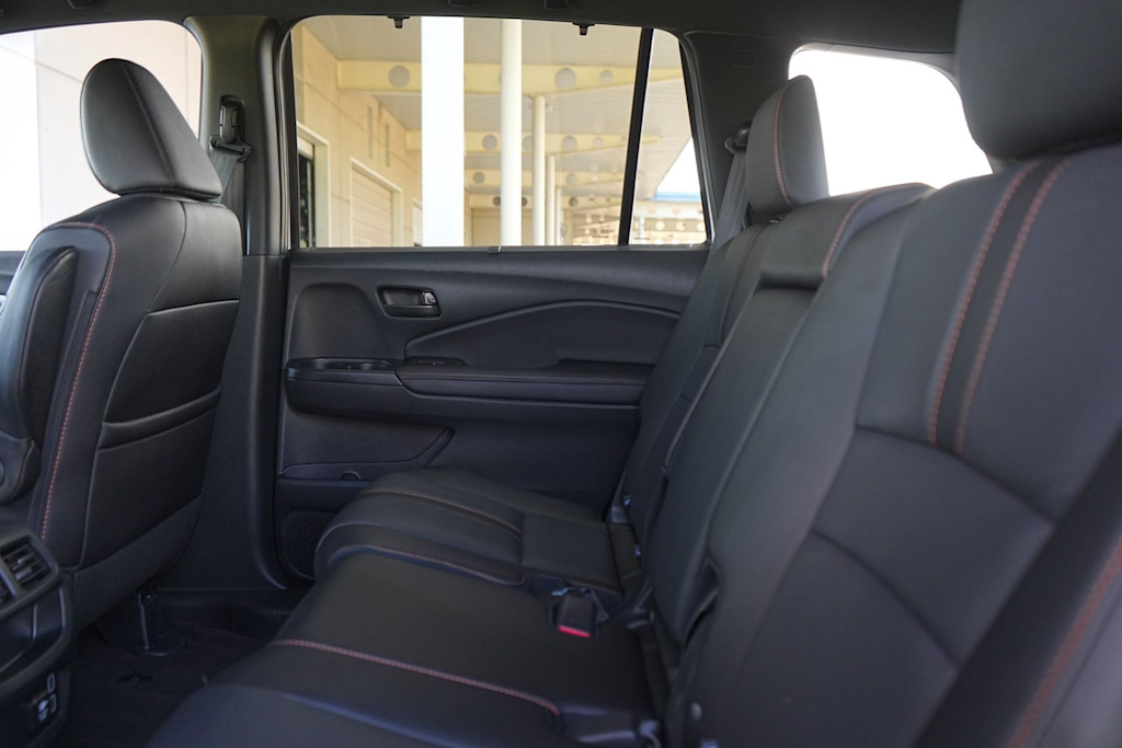 Thumbnail: 2023 Honda Passport - 22