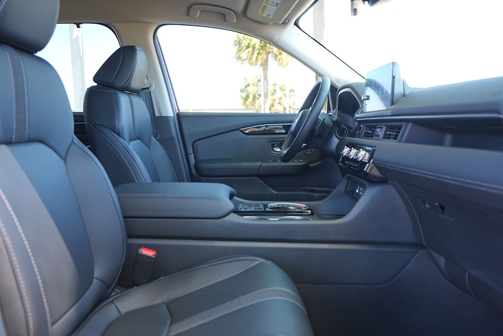 Thumbnail: 2025 Honda Pilot - 12
