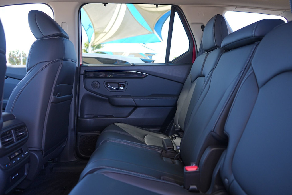 Thumbnail: 2025 Honda Pilot - 13