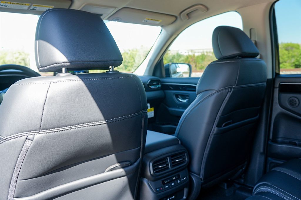 Thumbnail: 2025 Honda Pilot - 12