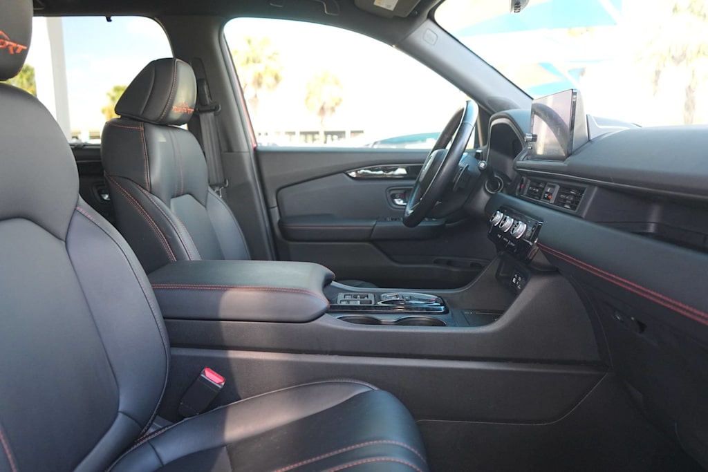 Thumbnail: 2025 Honda Pilot - 12
