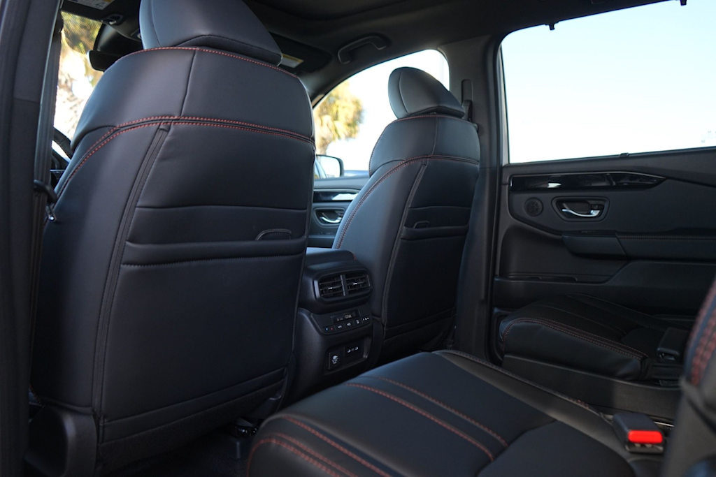 Thumbnail: 2025 Honda Pilot - 13