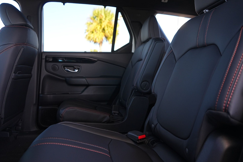 Thumbnail: 2025 Honda Pilot - 21