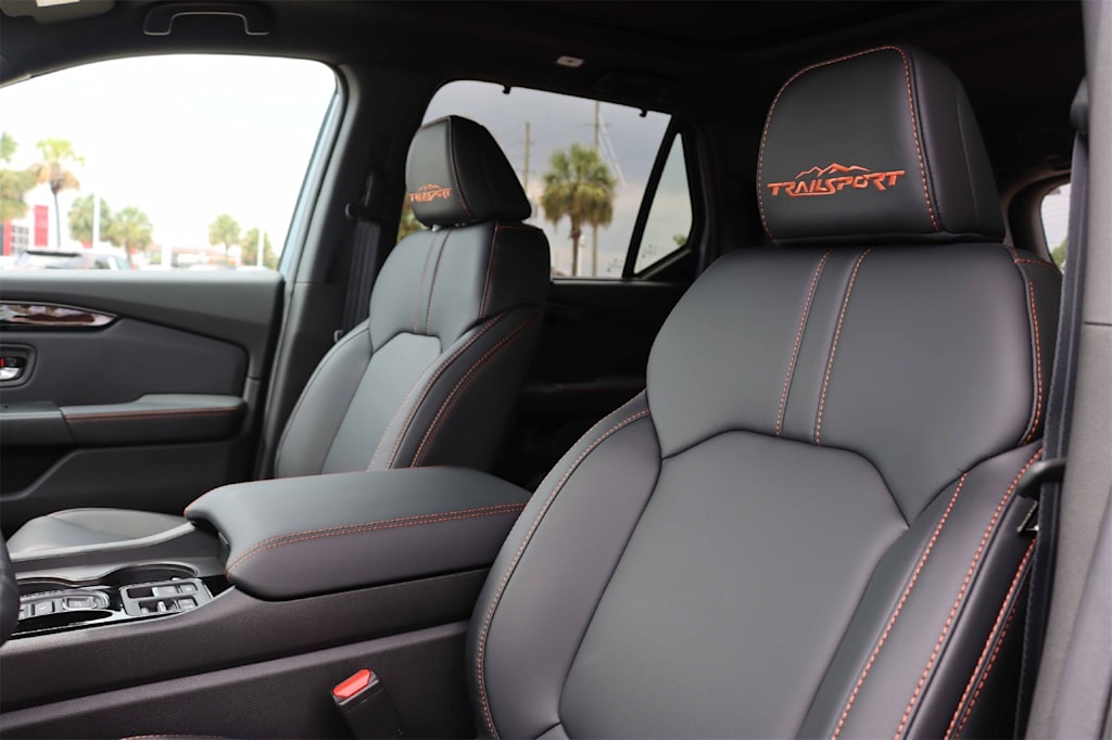 Thumbnail: 2025 Honda Pilot - 11