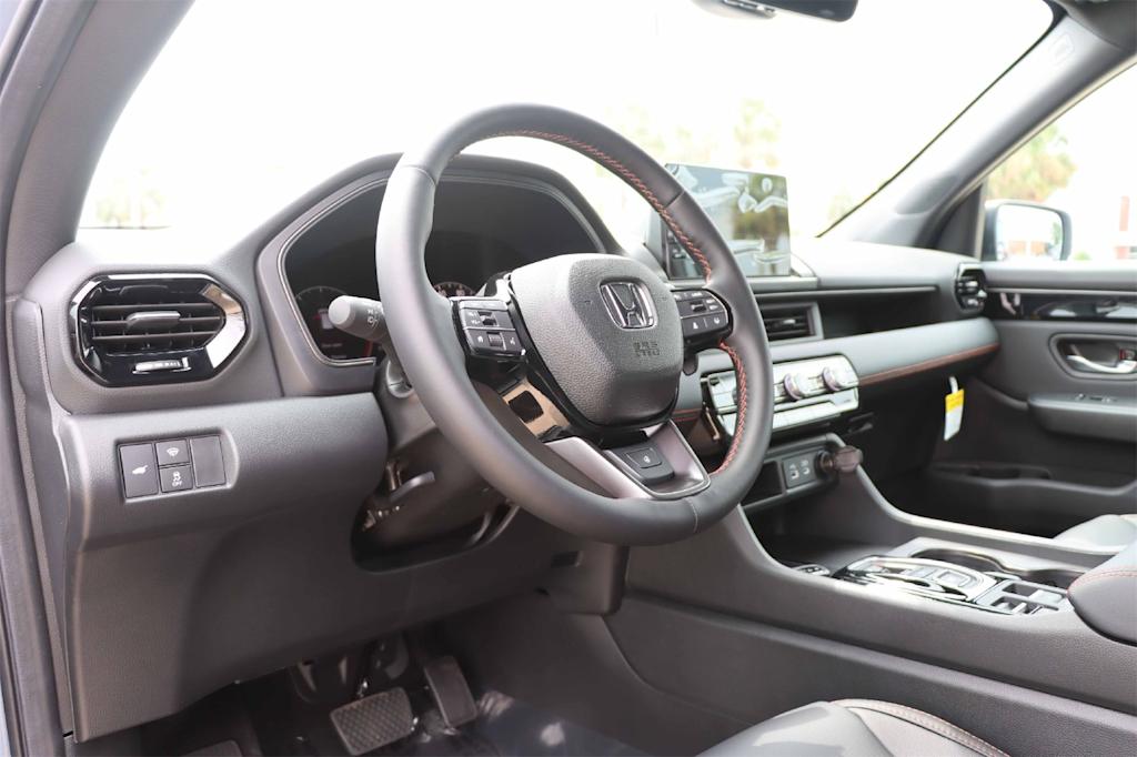 Thumbnail: 2025 Honda Pilot - 2