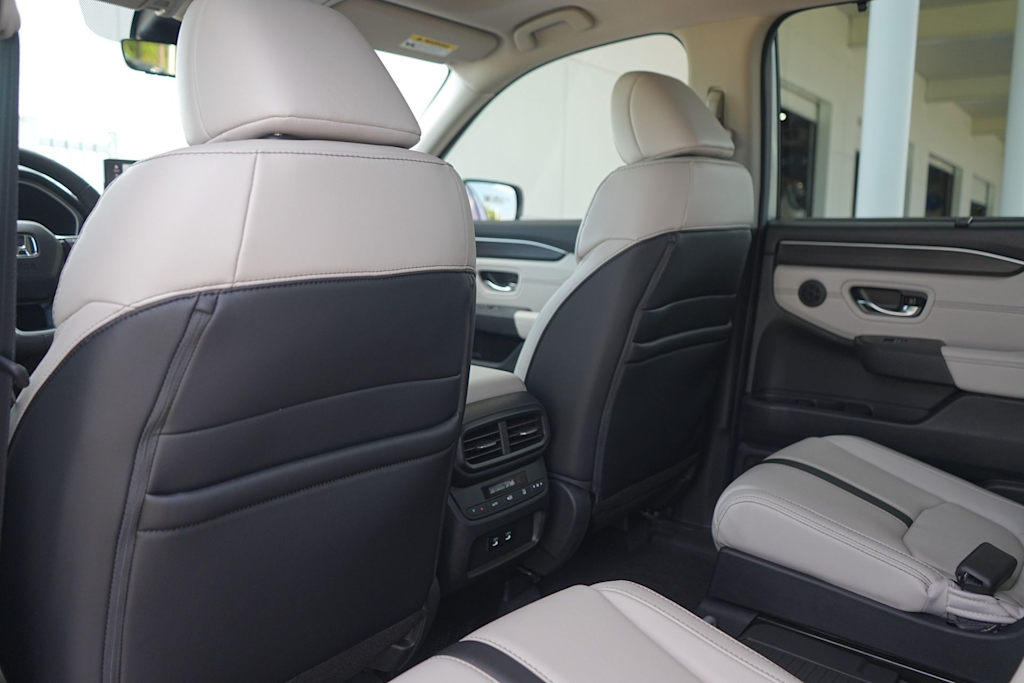 Thumbnail: 2026 Honda Pilot - 13