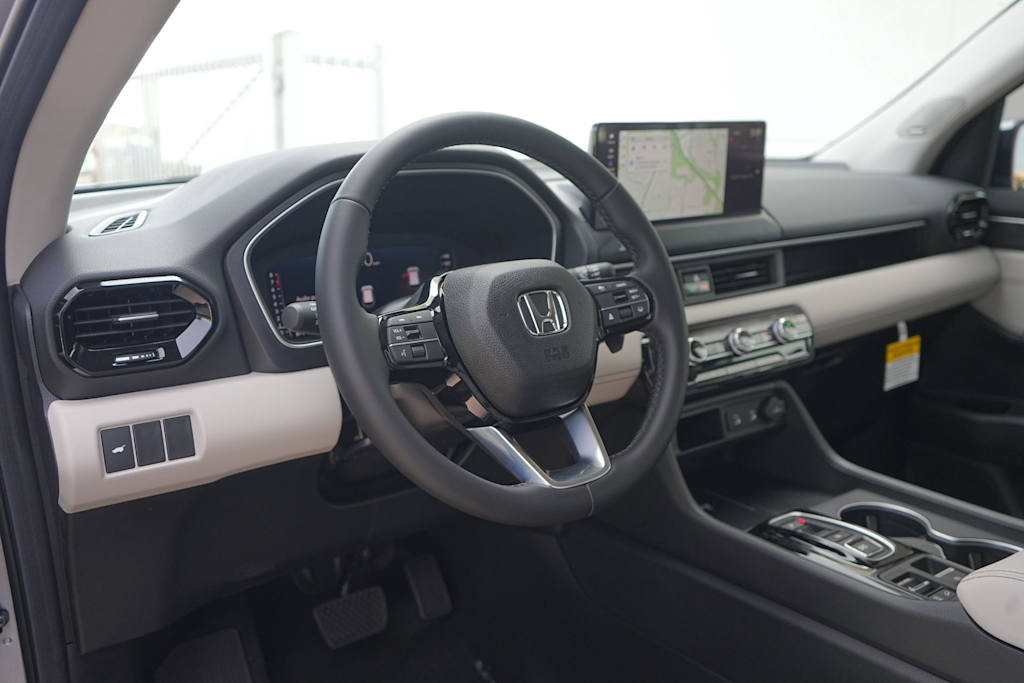 Thumbnail: 2026 Honda Pilot - 2