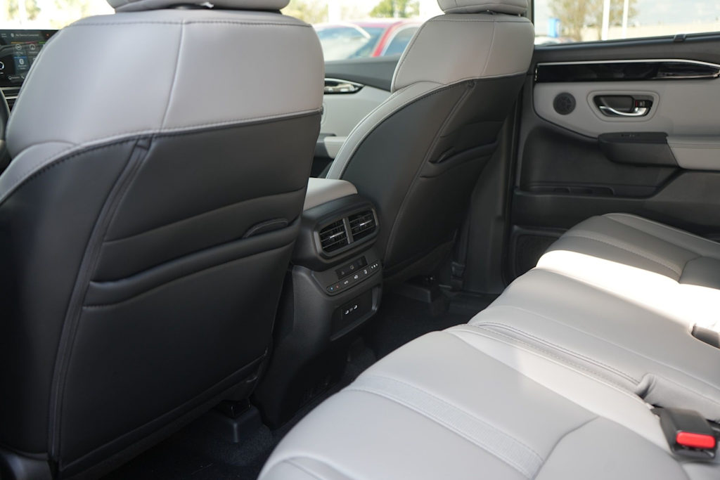 Thumbnail: 2025 Honda Pilot - 13