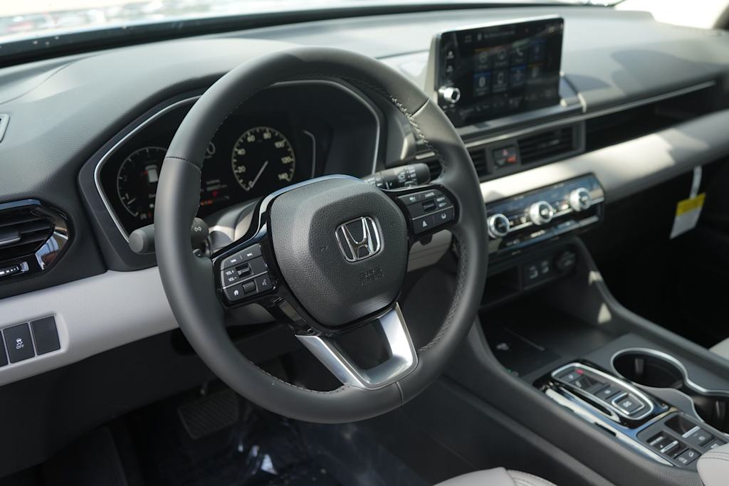 Thumbnail: 2025 Honda Pilot - 2