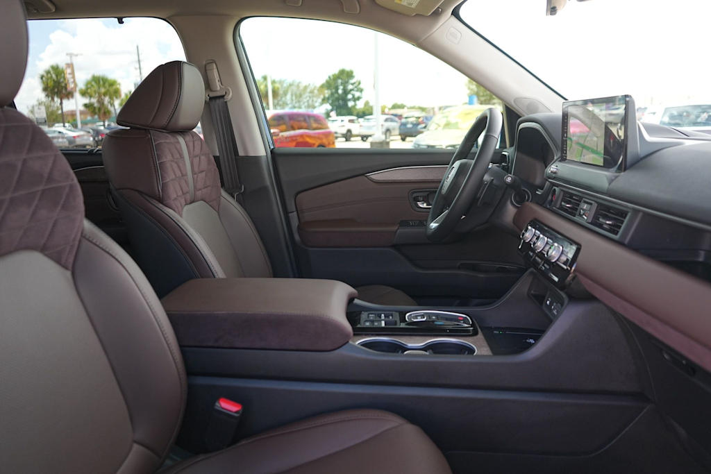 Thumbnail: 2026 Honda Pilot - 12