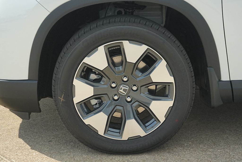 Thumbnail: 2026 Honda Pilot - 8