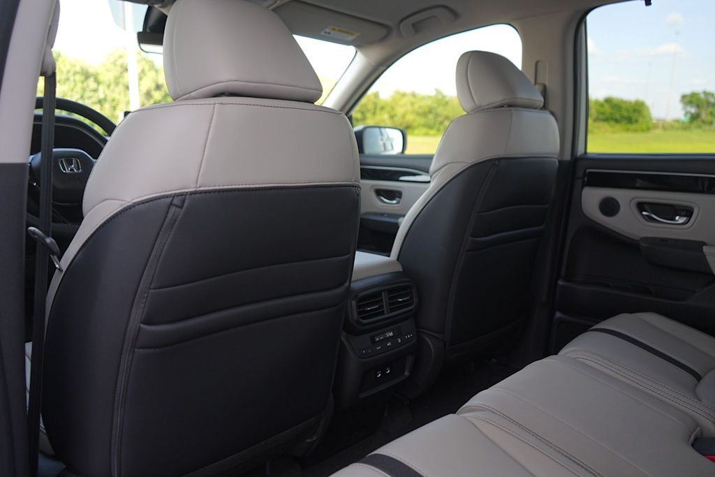 Thumbnail: 2026 Honda Pilot - 13
