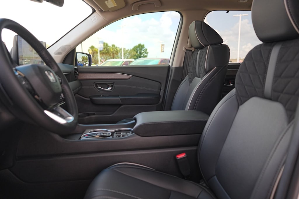 Thumbnail: 2026 Honda Pilot - 11