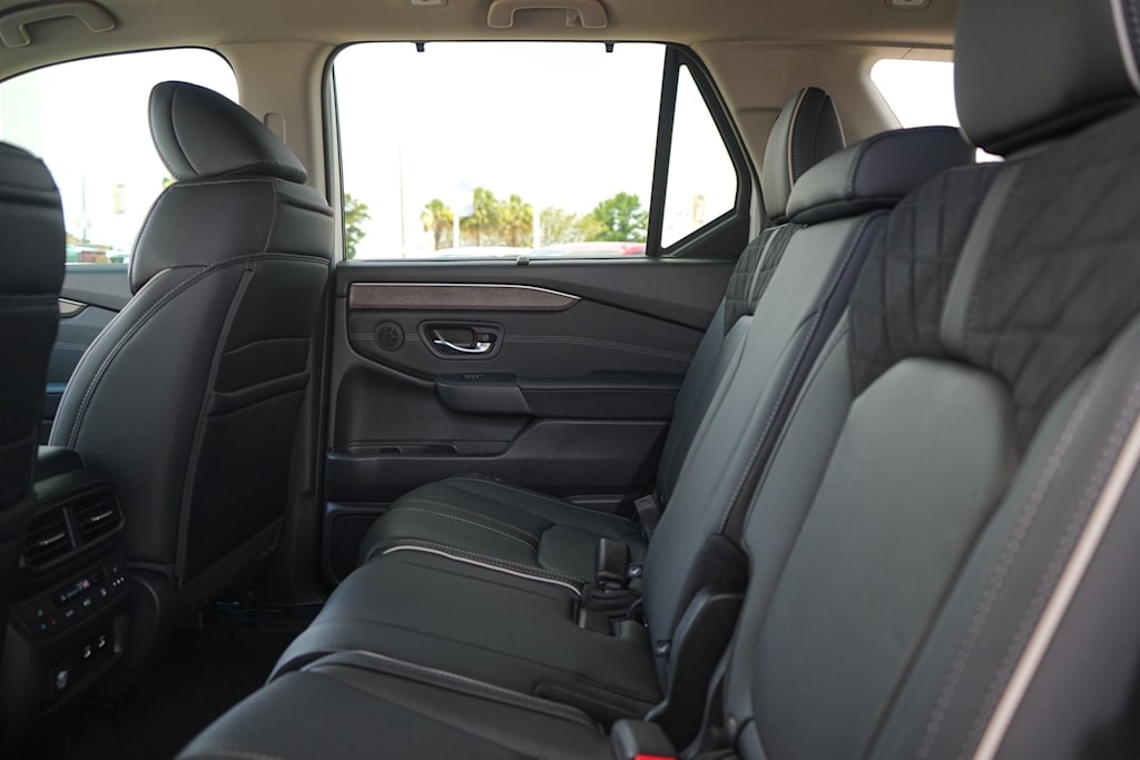 Thumbnail: 2026 Honda Pilot - 22