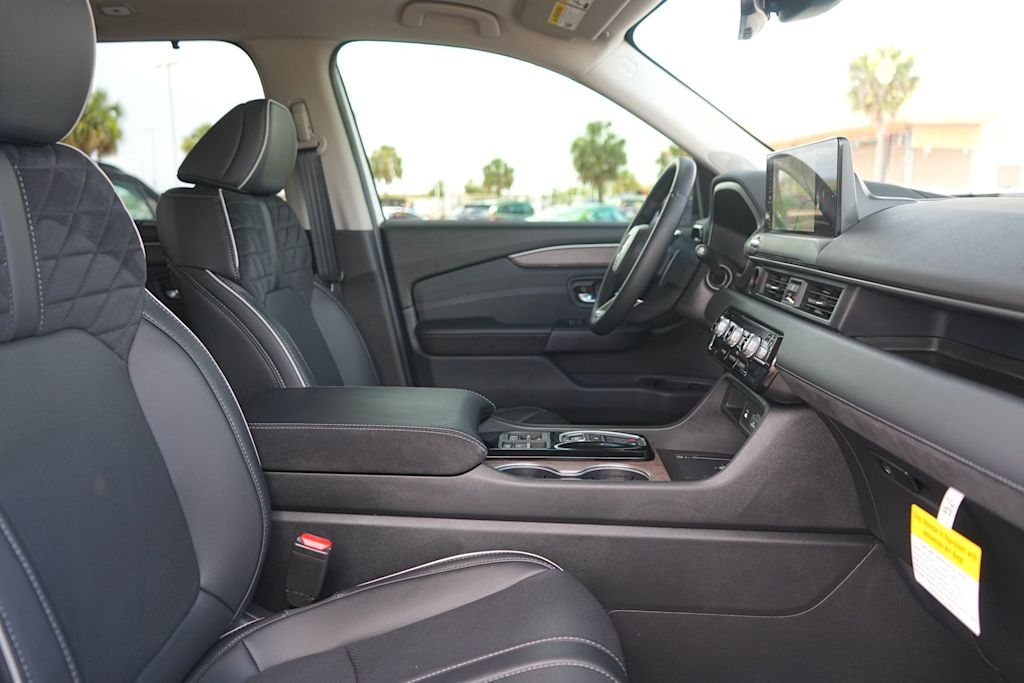Thumbnail: 2026 Honda Pilot - 12