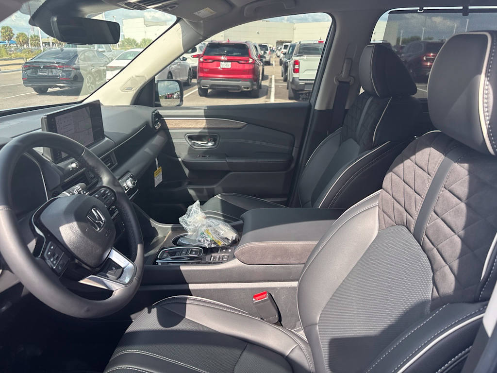 Thumbnail: 2026 Honda Pilot - 8