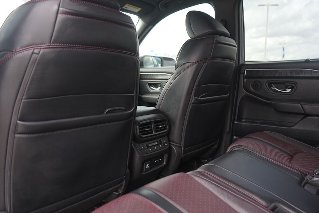 Thumbnail: 2025 Honda Pilot - 13