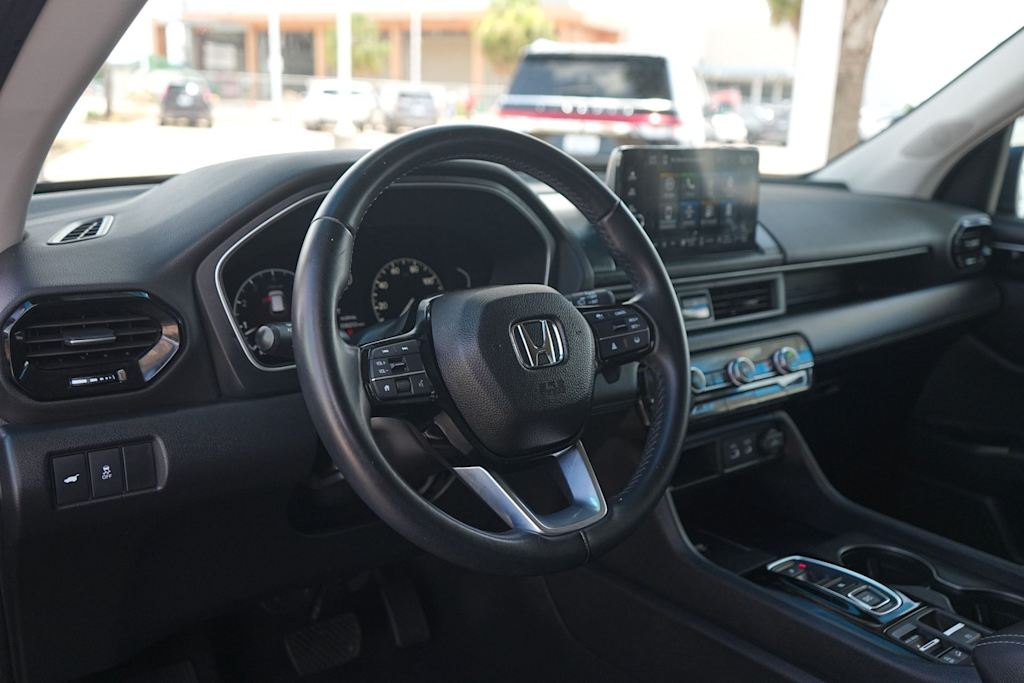 Thumbnail: 2023 Honda Pilot - 2
