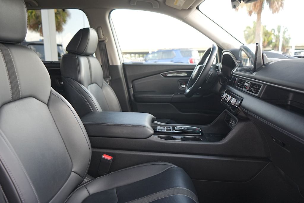 Thumbnail: 2023 Honda Pilot - 12