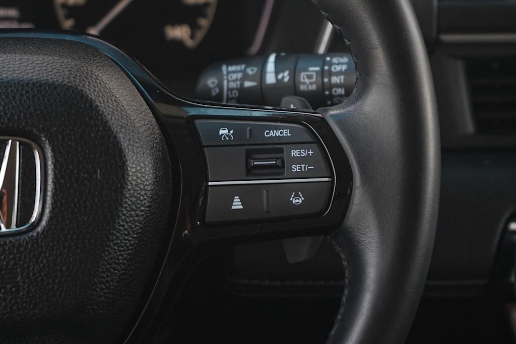 Thumbnail: 2023 Honda Pilot - 24