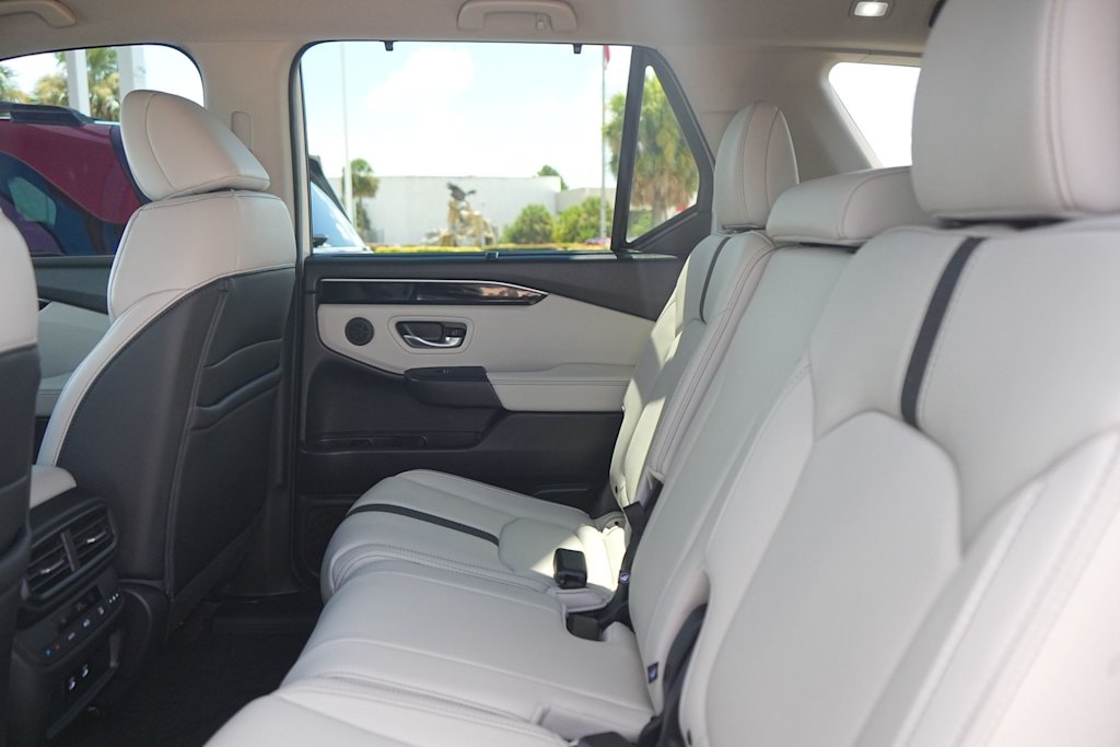 Thumbnail: 2026 Honda Pilot - 21