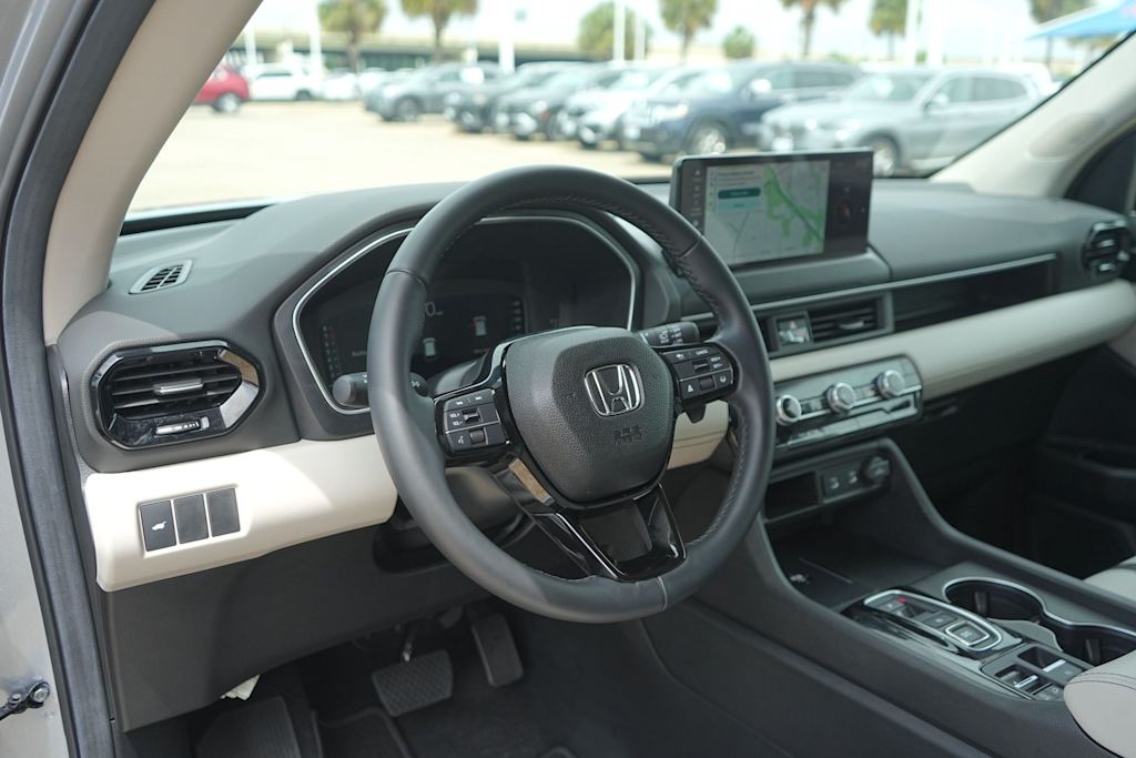Thumbnail: 2026 Honda Pilot - 2