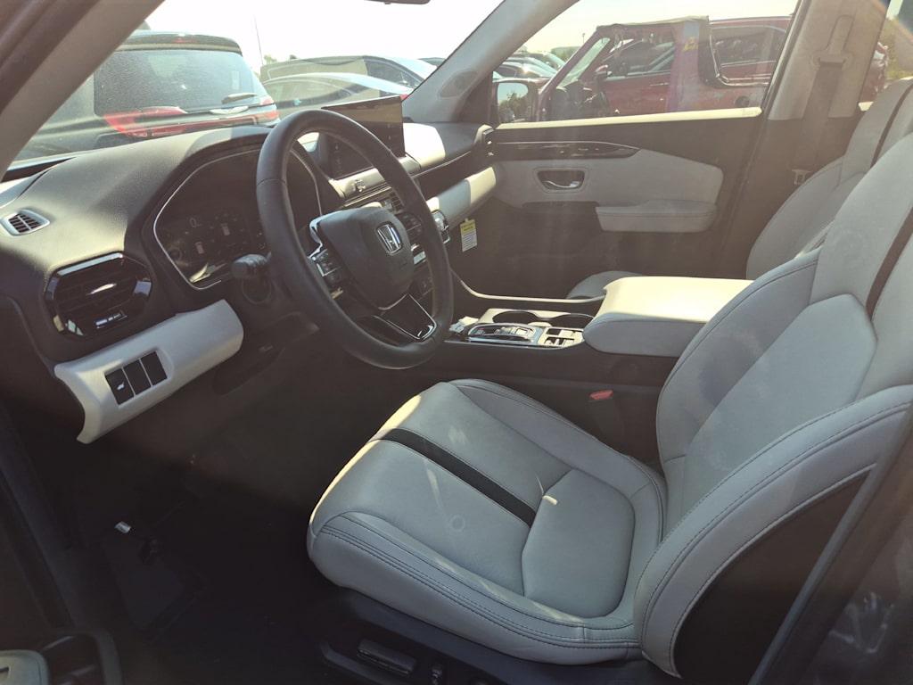 Thumbnail: 2026 Honda Pilot - 6