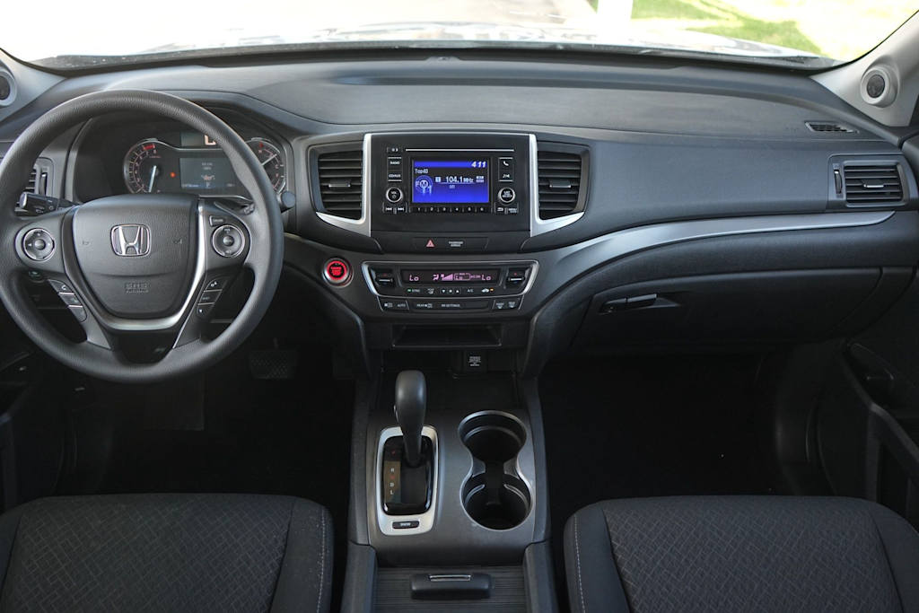 Thumbnail: 2017 Honda Ridgeline - 10