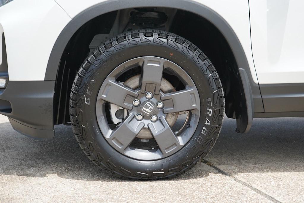 Thumbnail: 2026 Honda Ridgeline - 8