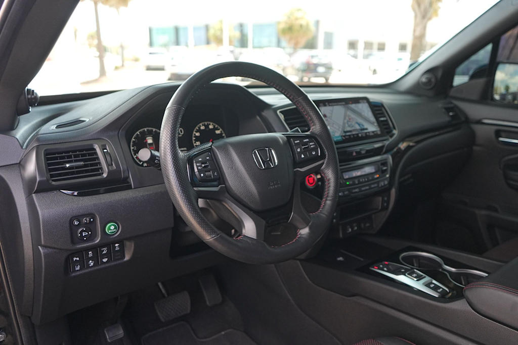 Thumbnail: 2025 Honda Ridgeline - 2