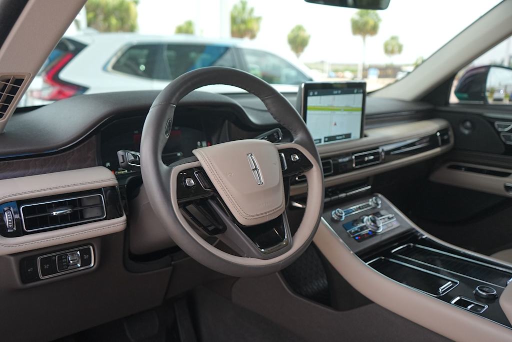 Thumbnail: 2024 Lincoln Aviator - 2