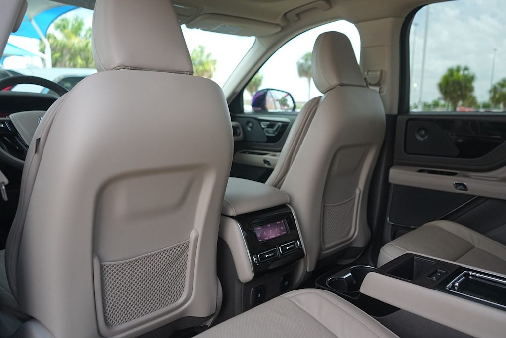 Thumbnail: 2024 Lincoln Aviator - 11