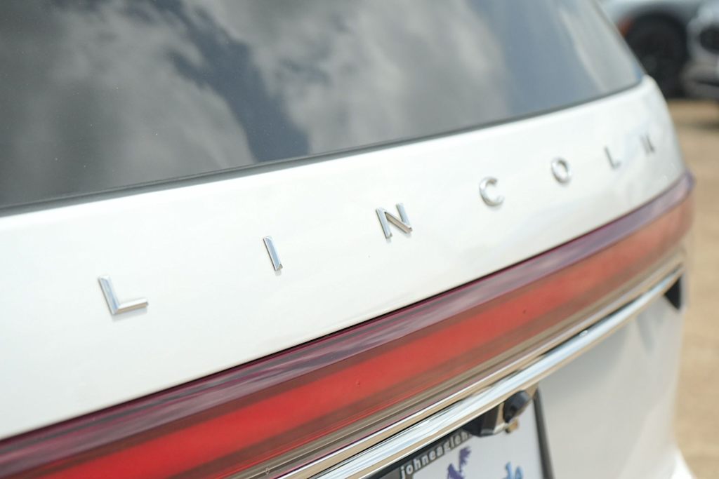Thumbnail: 2024 Lincoln Aviator - 19