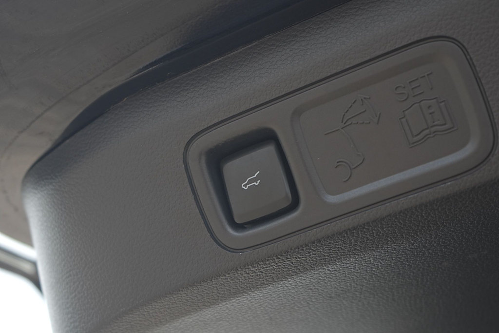 Thumbnail: 2024 Lincoln Navigator - 29