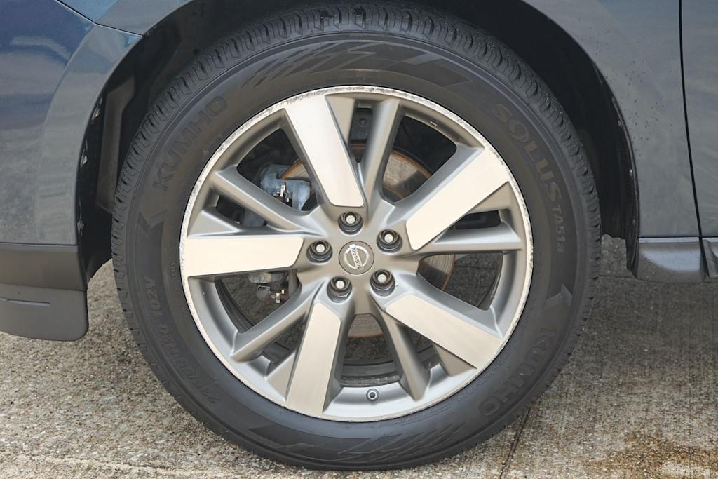 Thumbnail: 2013 Nissan Pathfinder - 8