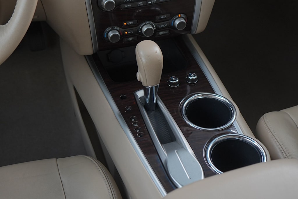 Thumbnail: 2013 Nissan Pathfinder - 16