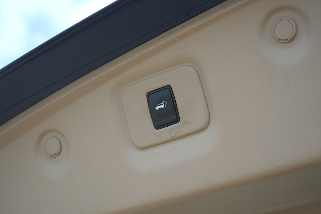 Thumbnail: 2013 Nissan Pathfinder - 29