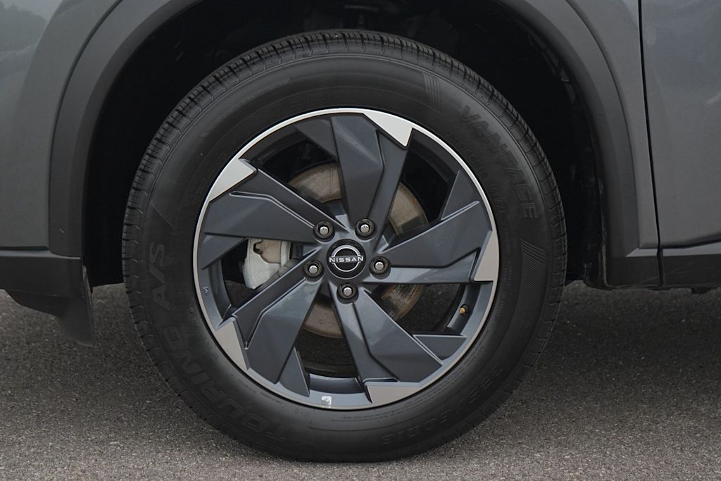 Thumbnail: 2025 Nissan Rogue - 8