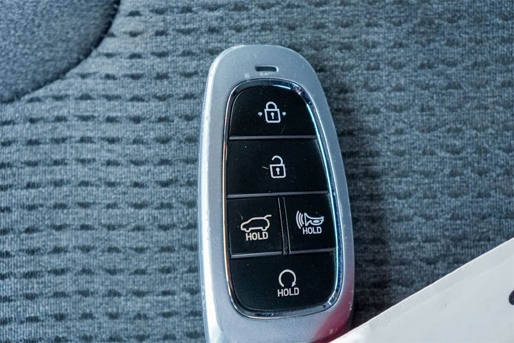 Thumbnail: 2023 Hyundai Santa Fe - 17