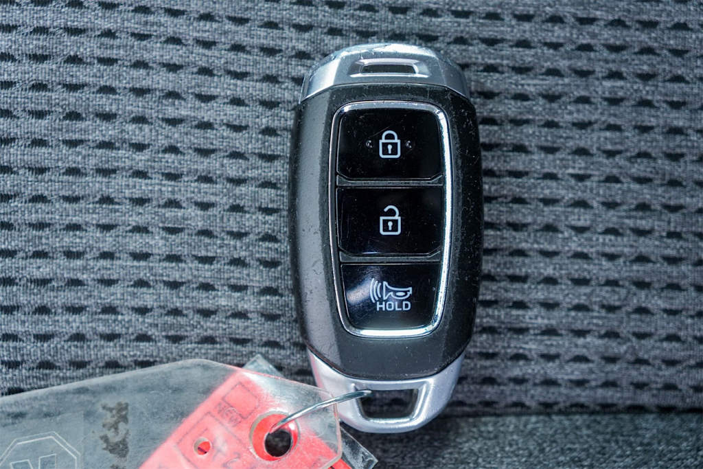 Thumbnail: 2020 Hyundai Santa Fe - 19