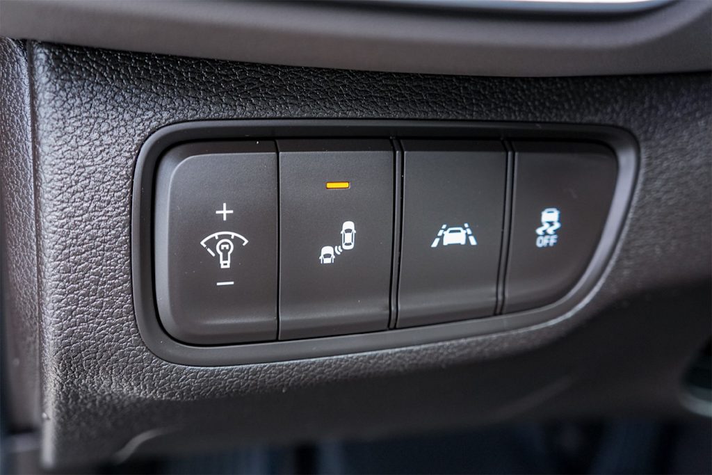 Thumbnail: 2020 Hyundai Santa Fe - 24