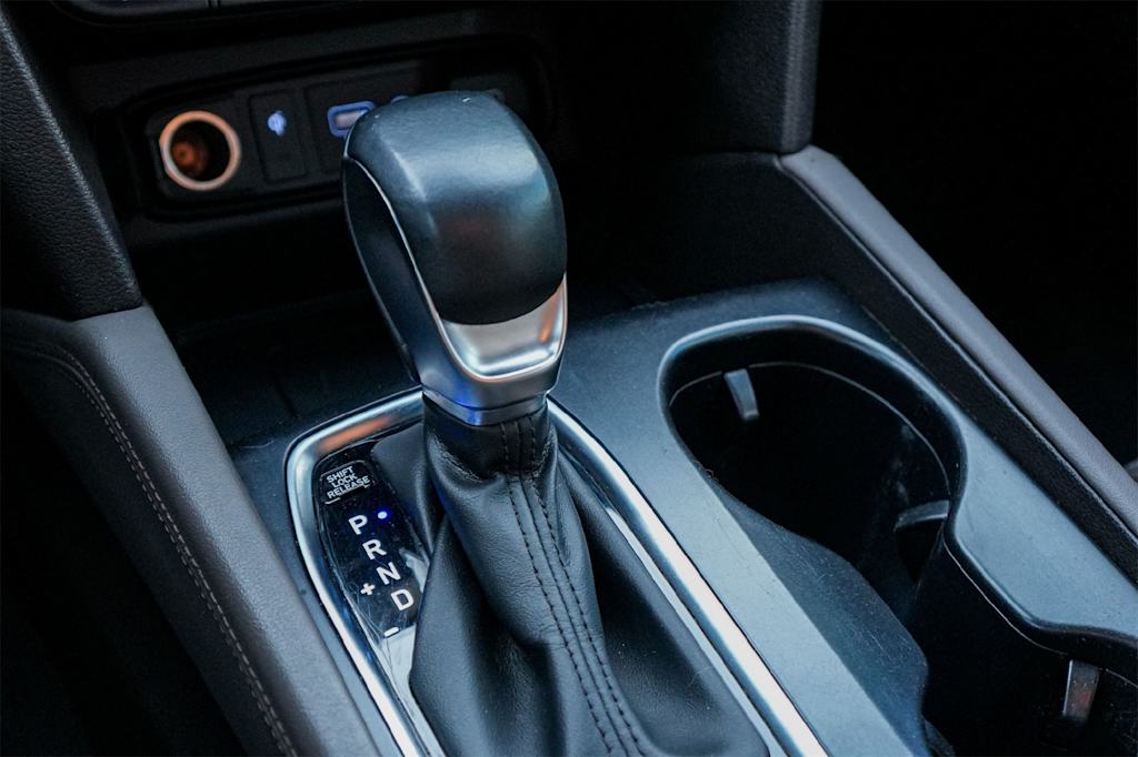 Thumbnail: 2020 Hyundai Santa Fe - 16