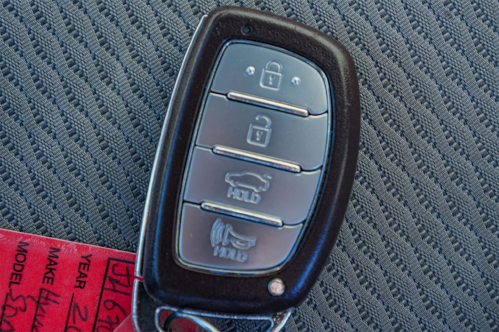 Thumbnail: 2018 Hyundai Sonata - 17